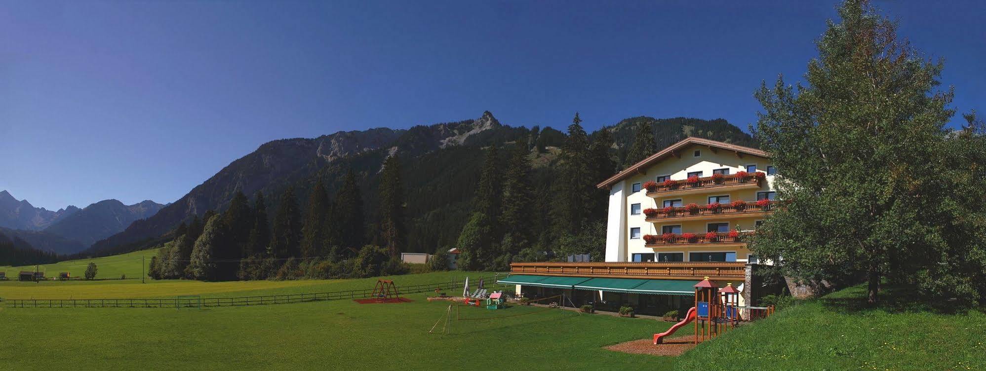 Haus Diana Hotel Reutte Exterior photo